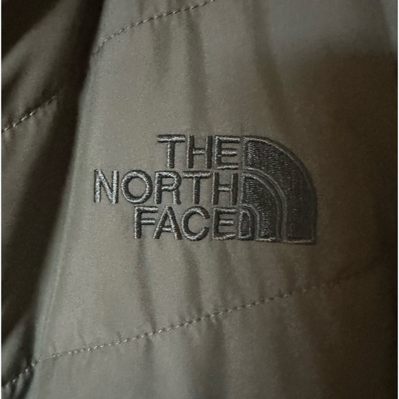 NWT North face Women’s Tamburello Parka (XS) - Picture 4 of 9